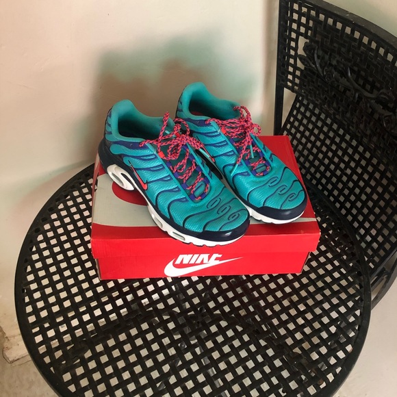 air max plus hyper jade